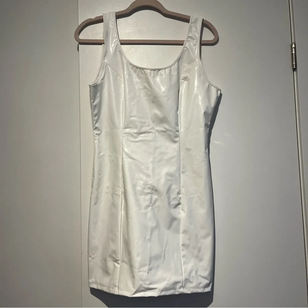 Fashion Nova White Latex Bodycon Dess - Picture 3 of 4